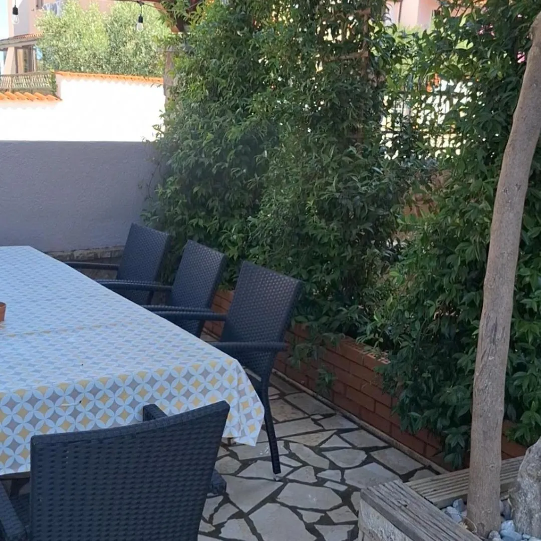 Apartmani Karin Banjole 0*,  Croatia