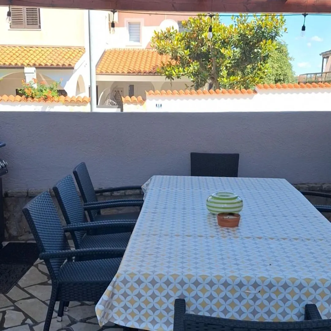Apartmani Karin Banjole Croatia