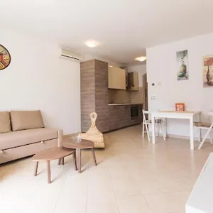 I & M Apartment